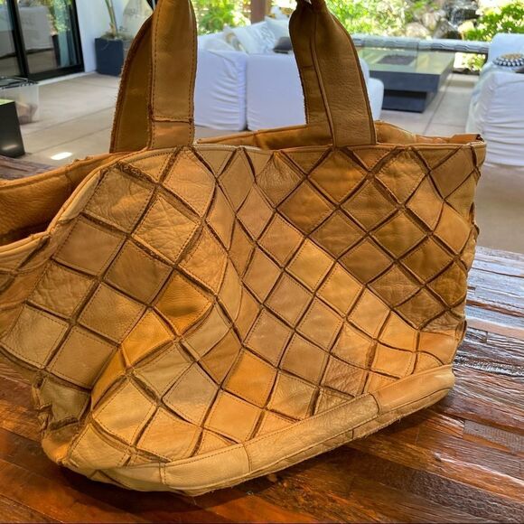 MONSERTA DE LUCCA tan Italian 100% genuine stitched leather handbag tote. - Picture 4 of 14